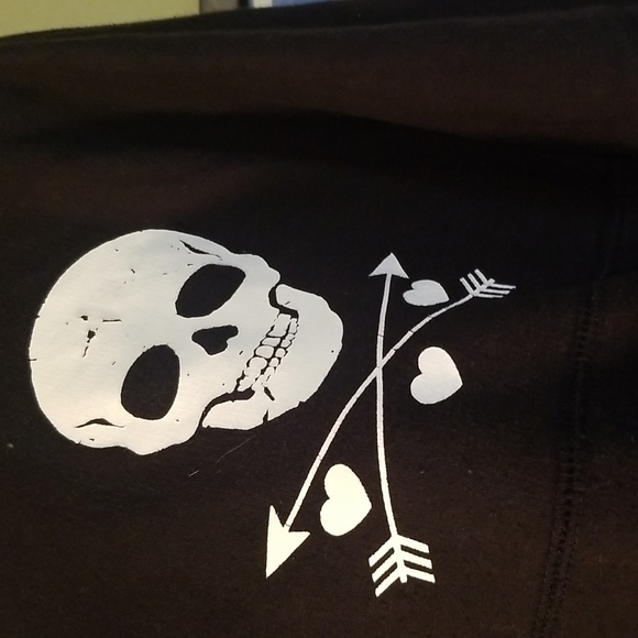 Women skull hooded Sweatshirt - Picture 3 of 8